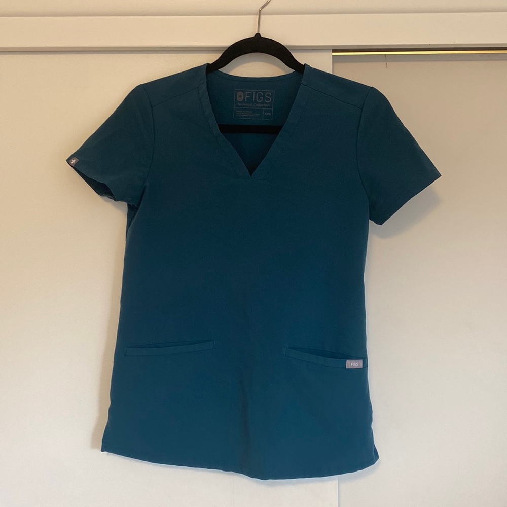 Figs scrub top and pants